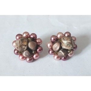 Vintage ~1950's Mauve Pink Beaded 1" Round Clip On Earrings - Made In Japan